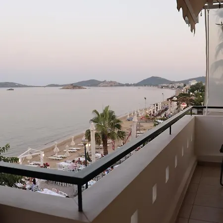 Sea And Sun Apartment